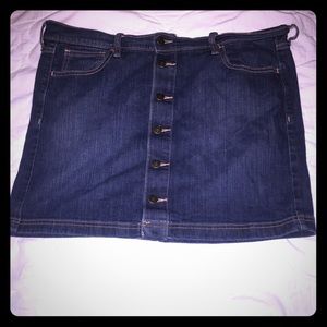 Gently used Old Navy Denim Mini Skirt Size 14